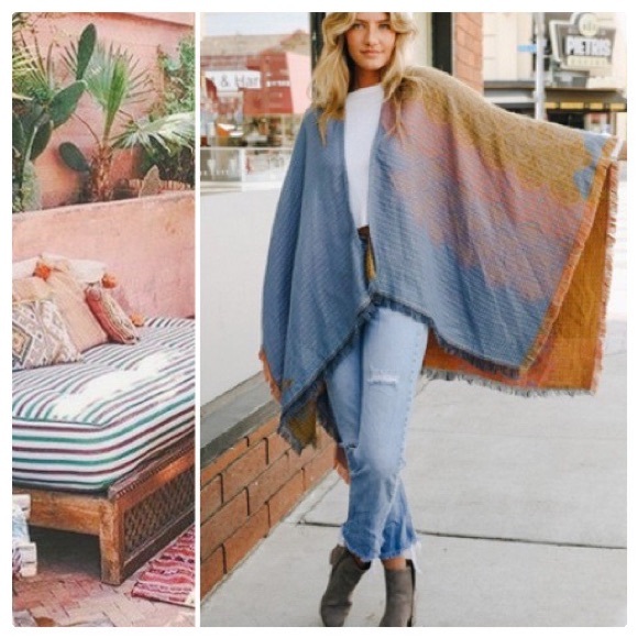 Bohemian Ruana Open Front Poncho - Picture 4 of 8